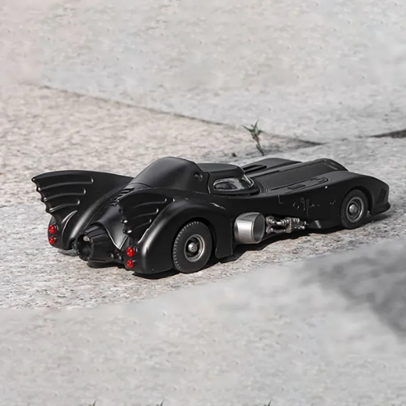 1:24 Scale Black Diecast Sports Car Model 2 1:24 Scale Black Diecast Sports Car Model - Image 2