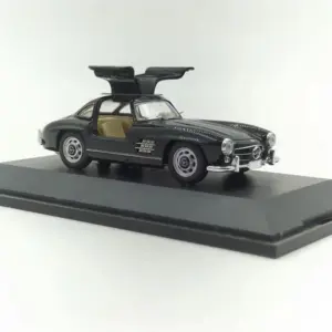 Die-Cast Benz 300 SL Model, 1:43 Scale 7 S7d86d74de6754c25bc4871f1fc7b9d13B