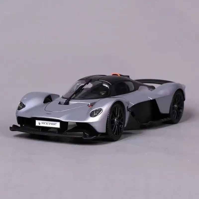 Aston Martin Valkyrie 1:18 Diecast Model 6 Aston Martin Valkyrie 1:18 Diecast Model - Image 6