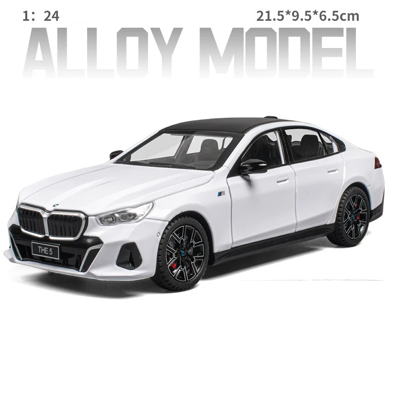BMW 5 Series i5 M60 1:24 Diecast Model 8 BMW 5 Series i5 M60 1:24 Diecast Model - Image 8