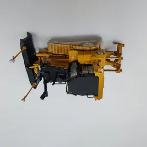 CAT D6T XW 1:50 Scale Diecast Model for Collectors 8 S7e6b855528ce4aff96680de54fda5152C