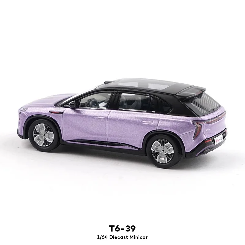 Hongqi Tiangong 08 SUV Miniature Model 1/64 6 Hongqi Tiangong 08 SUV Miniature Model 1/64 - Image 6