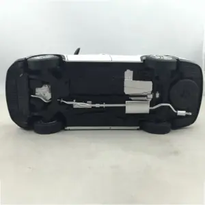 White Highlander 2015 Die-Cast Model for Collectors 10 S7ed212ff1b9541d59adab3fa2a36aae5j