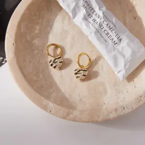 Heart-Shaped Stainless Steel Earrings with Rhinestones 12 S7f40546222b94d26a41586f764a25fa4b