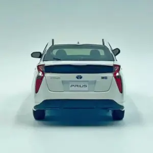 1/30 Scale Toyota Prius Diecast Model 12 S7f4feea148fc43d98edc2c736b515318d