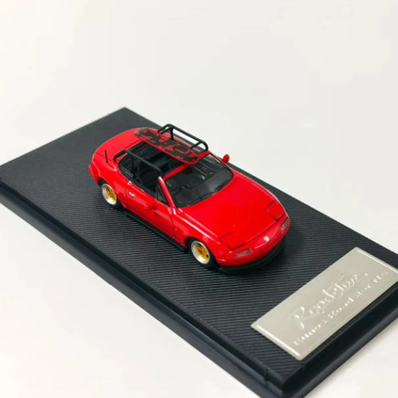 1/64 Mazda MX-5 Convertible Roadster Diecast Model 4 1/64 Mazda MX-5 Convertible Roadster Diecast Model - Image 4