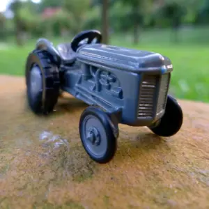 Diecast TEA 20 Tractor Collectible Model 8 S7fe562c1eb8c43e5ba9aea9986afd3e2B