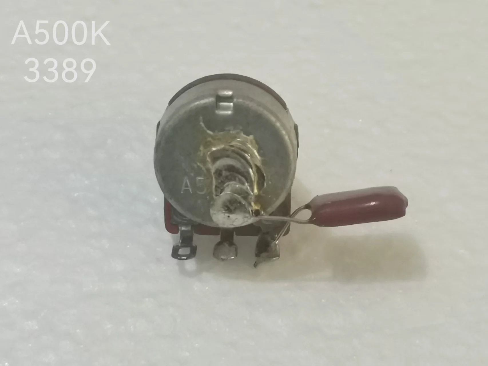 Vintage Silver Alpha A500K Mini Potentiometer for Guitars 2 Vintage Silver Alpha A500K Mini Potentiometer for Guitars - Image 2