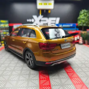 Gold Volkswagen Lavida 1:18 Scale Diecast Model 7 S80f6064a774e41598cfabe9ea61e3106C