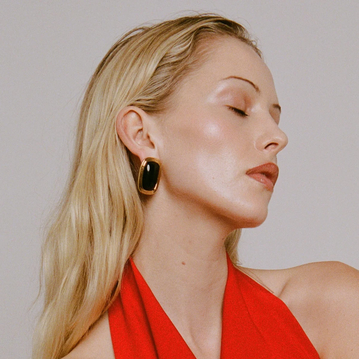 Vintage Stainless Steel Square Earrings in Gold Tones 2 Vintage Stainless Steel Square Earrings in Gold Tones - Image 2