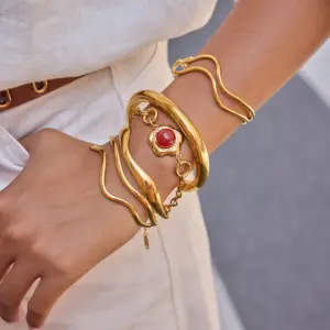 S819103178db14ae7a69b214eca188cd9o