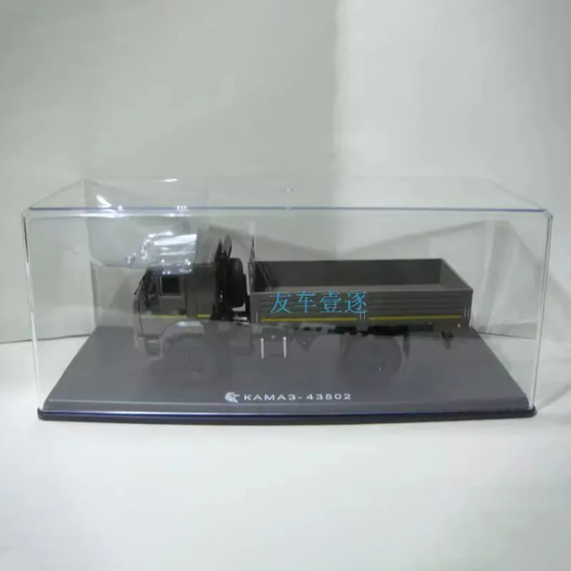 WELLY Kamaz 1/43 Scale Collectible Truck 3 WELLY Kamaz 1/43 Scale Collectible Truck - Image 3