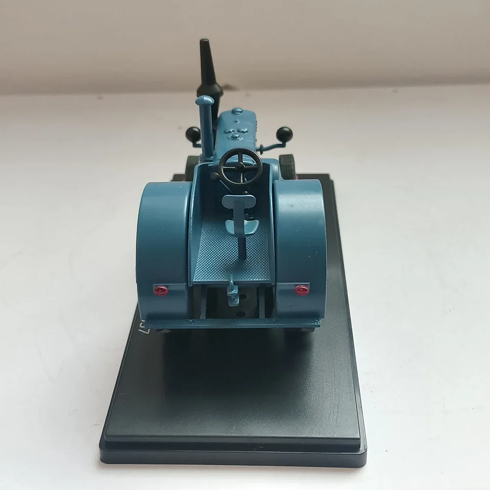 Vintage Lands Bulldog 1937 Tractor Model 1:35 Scale 4 Vintage Lands Bulldog 1937 Tractor Model 1:35 Scale - Image 4