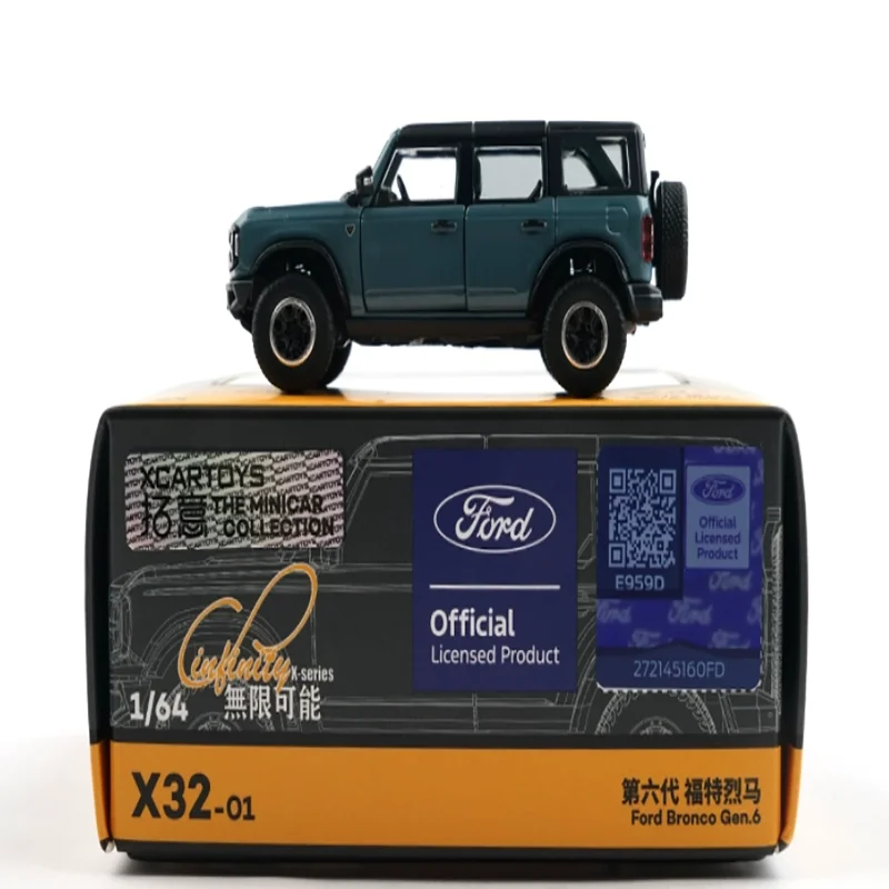 Miniature 1/64 Scale Ford Bronco Model in Blue 6 Miniature 1/64 Scale Ford Bronco Model in Blue - Image 6