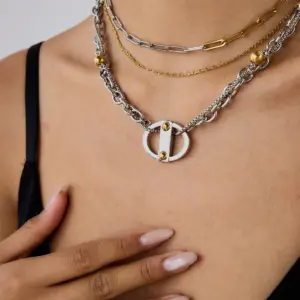 S8226e98d49914019aaf68b2c6ab03366f