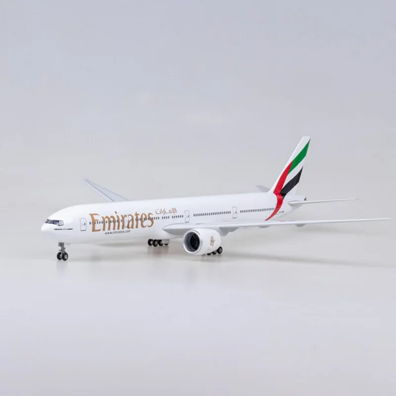 Boeing 777 Dreamliner 1/157 Scale Model 2 Boeing 777 Dreamliner 1/157 Scale Model - Image 2