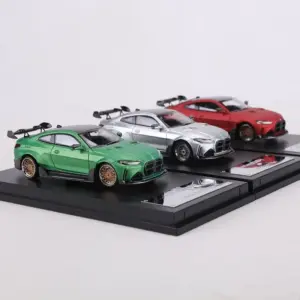 Miniature Silver Diecast Car for Collectors 12 S82dd71c0390840be86a4ae9140584b70R