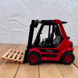 Die-Cast Forklift Loading Truck for Collectors 8 S8304039efa514667a950cb030eb83971i