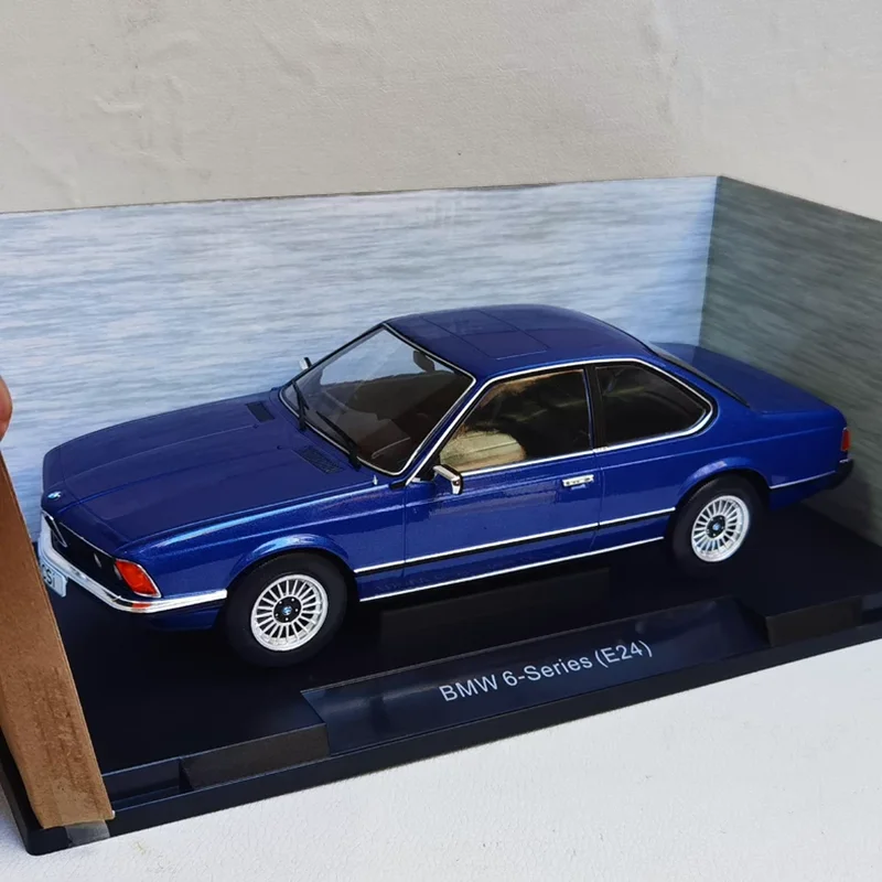 Blue BMW E24 1:18 Die-Cast Model 1 Blue BMW E24 1:18 Die-Cast Model