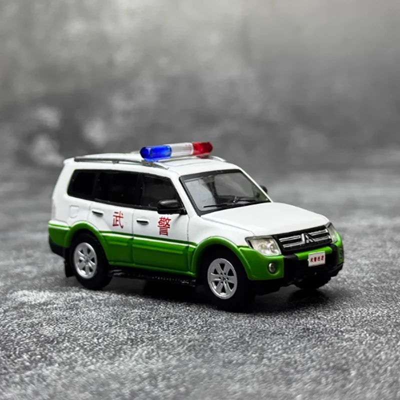 Pajero V97 Police Diecast Model 1:64 Scale 4 Pajero V97 Police Diecast Model 1:64 Scale - Image 4