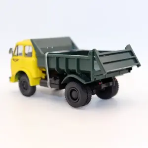 Vintage Soviet MAZ 503B Scale Model for Display 13 S83dfb22ec51f45158fb3df3561746cebh