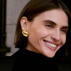 Bold Gold Conch Stainless Steel Earrings 8 S84b8d016d7034fa894d9a1eca50bda20P