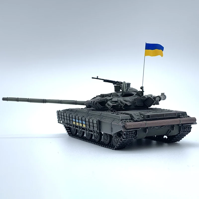Ukrainian T-64BV Tank Model 1:72 PVC 4 Ukrainian T-64BV Tank Model 1:72 PVC - Image 4