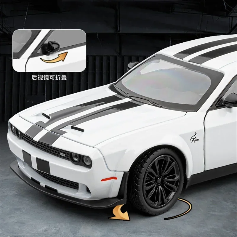 Green 1:24 Dodge Challenger SRT Hellcat Model 4 Green 1:24 Dodge Challenger SRT Hellcat Model - Image 4