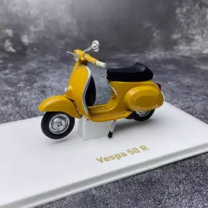 Miniature Vespa Model Collection for Display 9 S86355f9a624547afa8bba951449a7205h