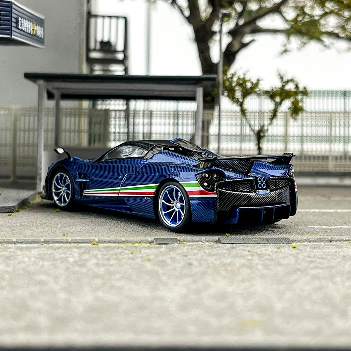 1:64 Pagani Huayra Diecast Model 6 1:64 Pagani Huayra Diecast Model - Image 6