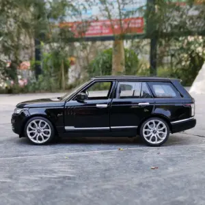 White 1:24 Scale Range Rover SUV Diecast Model 11 S864a3a04484c48fc83dd3e30080179a85