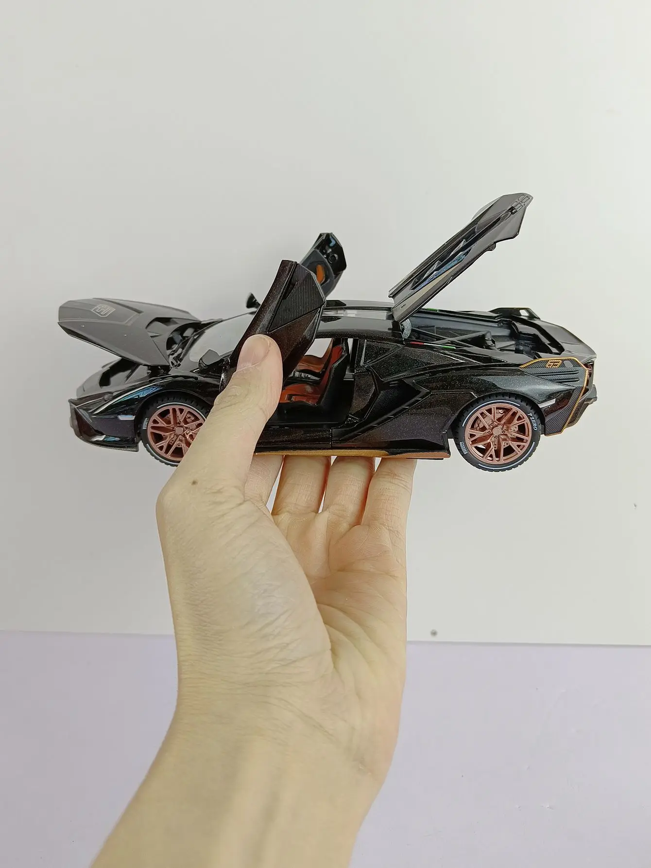 1:24 Lamborghini Sian Alloy Model Car 8 1:24 Lamborghini Sian Alloy Model Car - Image 8