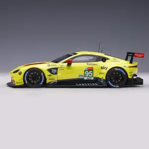 1:32 GTE Alloy Sports Car Model 12 S866af71a8ad642839f970d86180bee25G