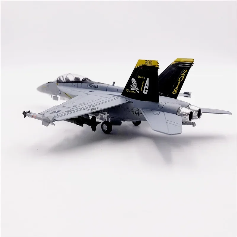 1/100 Scale F/A-18F Super Hornet Model 4 1/100 Scale F/A-18F Super Hornet Model - Image 4