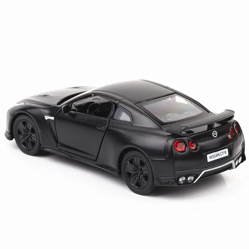 1:36 Scale Diecast Nissan GTR Model 4 1:36 Scale Diecast Nissan GTR Model - Image 4