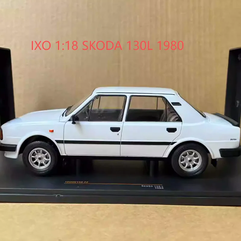 1980 Škoda 130L Diecast Model Replica 2 1980 Škoda 130L Diecast Model Replica - Image 2