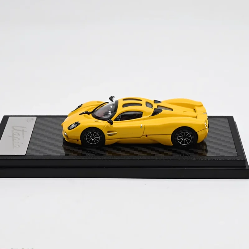 1:64 Alloy Sports Car Model in Yellow 3 1:64 Alloy Sports Car Model in Yellow - Image 3