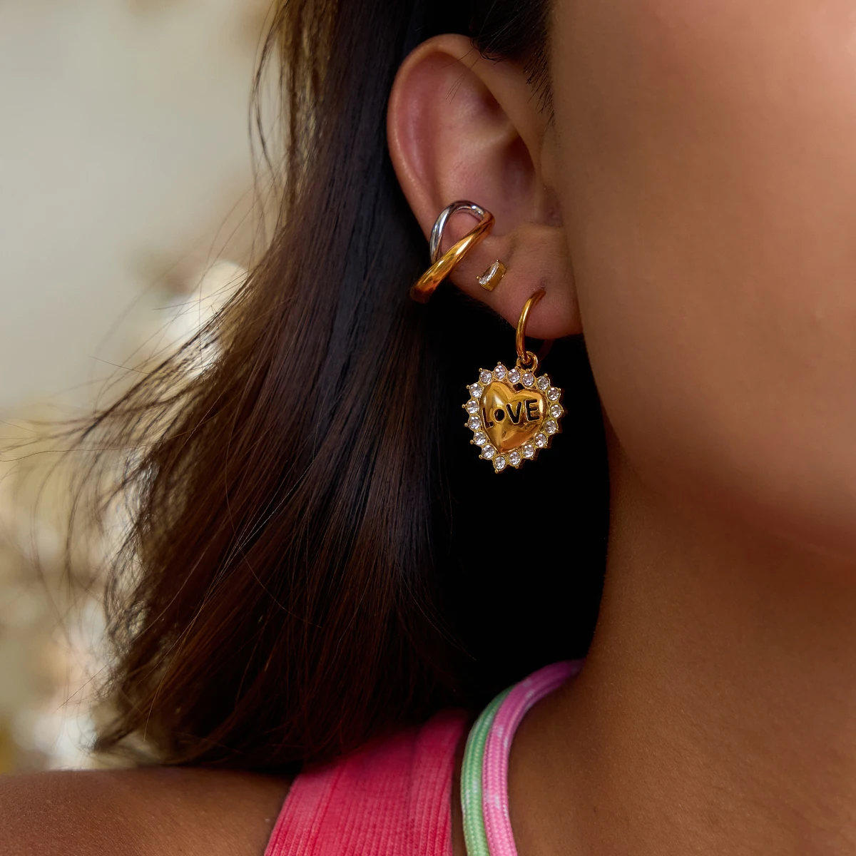 Elegant Stainless Steel Heart Earrings Model JDE0205008 3 Elegant Stainless Steel Heart Earrings Model JDE0205008 - Image 3