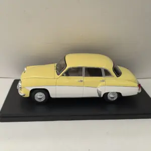 Vintage Yellow Wartburg 312 Diecast Model 1:24 Scale