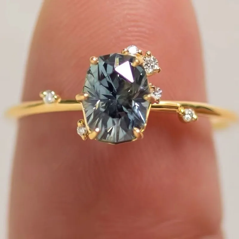 Elegant Geometric Gold Ring Set with Zircon Stones 3 Elegant Geometric Gold Ring Set with Zircon Stones - Image 3