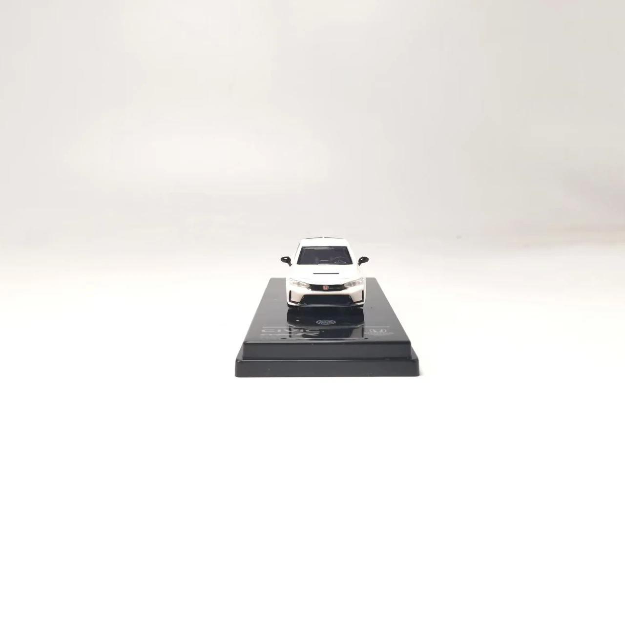 2023 Honda Civic Type R FL5 Model 1:64 Die-Cast 5 2023 Honda Civic Type R FL5 Model 1:64 Die-Cast - Image 5