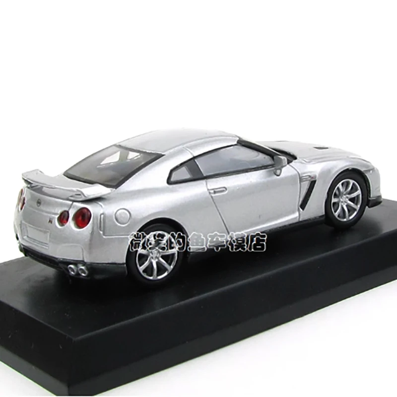 Nissan GTR35 Diecast Model 1/64 Scale in Various Colors 4 Nissan GTR35 Diecast Model 1/64 Scale in Various Colors - Image 4