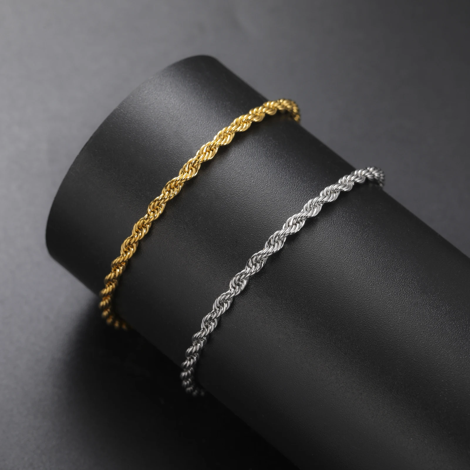 Twisted Chain Bracelet in Silver & Gold 5 Twisted Chain Bracelet in Silver & Gold - Image 5