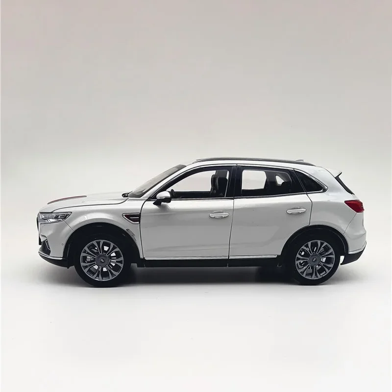 1:18 Hongqi HS5 Diecast Model SUV 5 1:18 Hongqi HS5 Diecast Model SUV - Image 5