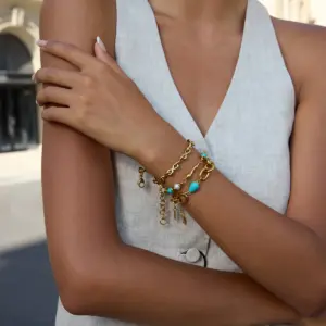 S898221f7055a4fc0bbcae08b4f80c09c3