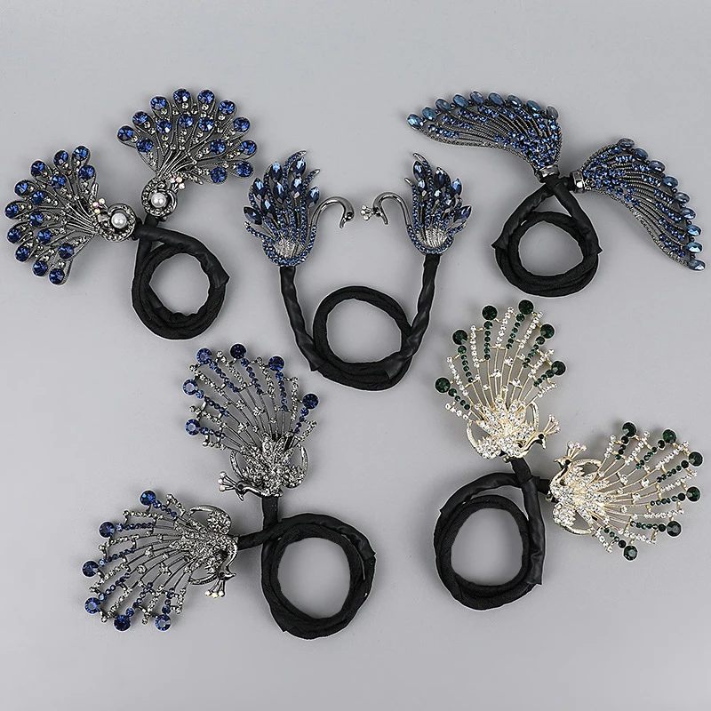 Elegant Alloy Hair Accessory with Crystals 3 Elegant Alloy Hair Accessory with Crystals - Image 3