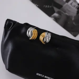 S89bf21ce623f4590a2a1bf682d1b7fa23