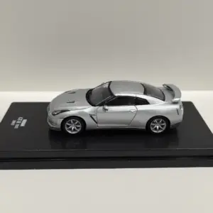 Diecast Nissan GT-R R35 Model 1:64 Silver 7 S8a13c0b09ea847e8b978a5b30df3ff85b
