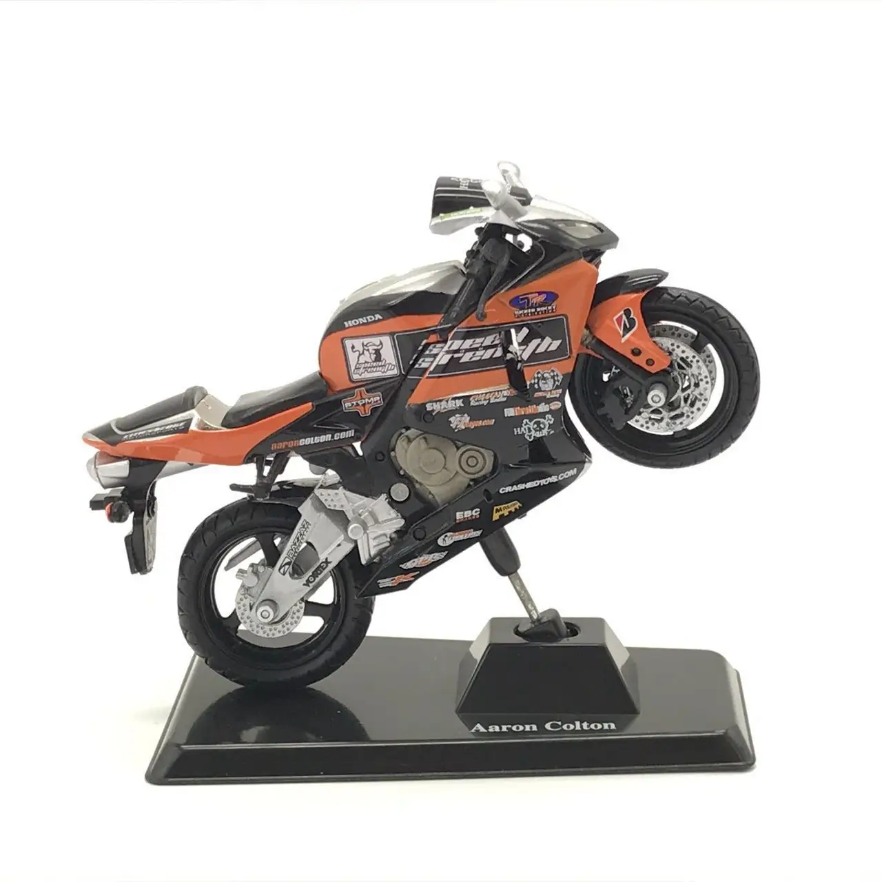Detailed 1:18 Scale Honda CBR600RR Model 2 Detailed 1:18 Scale Honda CBR600RR Model - Image 2