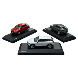 Red Audi Q2 1:43 Scale Diecast Model 8 S8a47587aae694a32ba77e05cbc3a4ea60